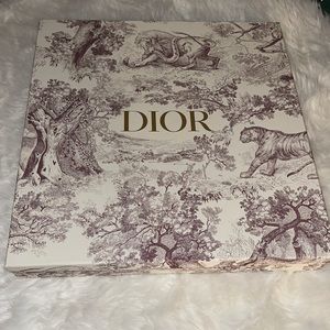 🔹DIOR BOX-with extra long ribbon🔹
